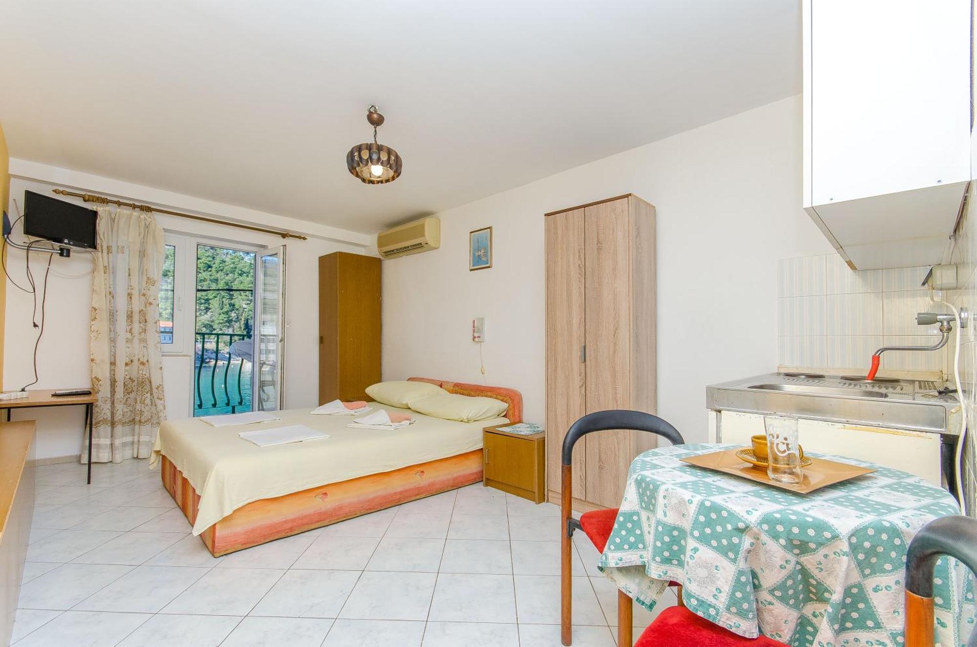 Studio Apartments Klara And Rio ストモルスカ エクステリア 写真